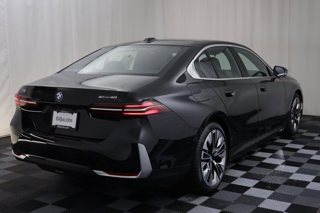 New 2025 BMW i5 xDrive40 w/ Premium Package image 19