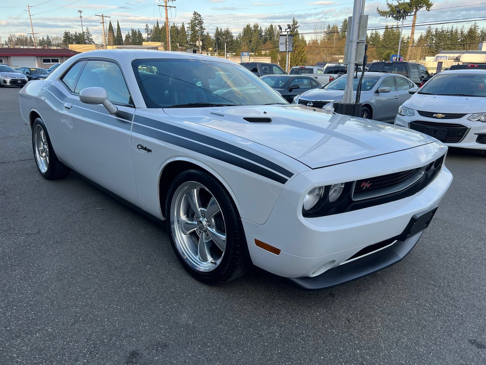 Used 2012 Dodge Challenger R/T RWD image 8