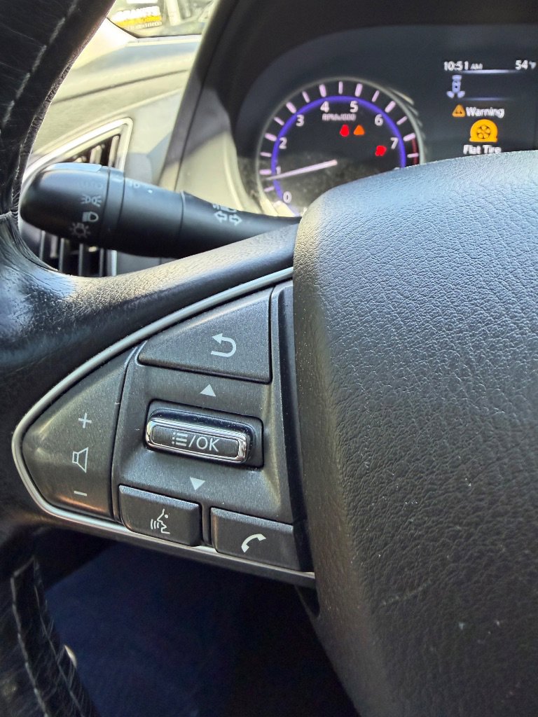 Used 2016 INFINITI Q50 3.0t Premium w/ Driver Assistance Package image 13