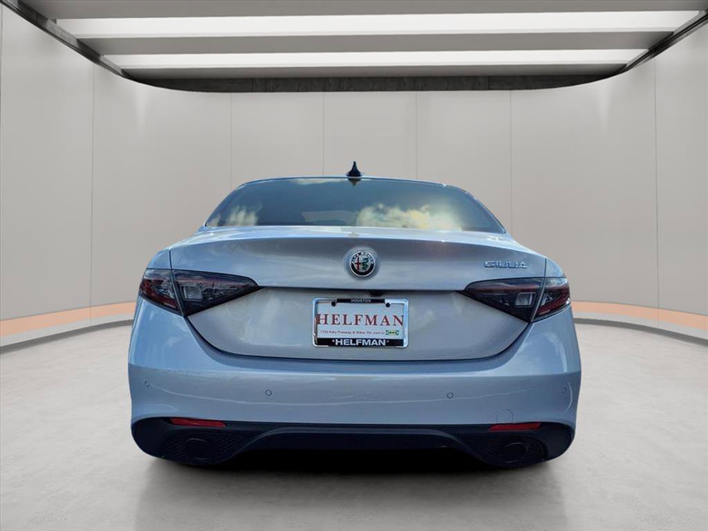New 2025 Alfa Romeo Giulia image 5