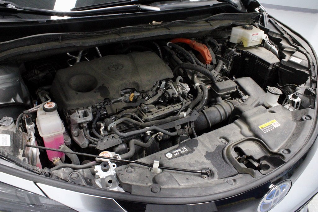 Used 2022 Toyota Sienna XSE image 17