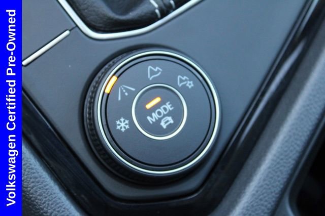 Used 2024 Volkswagen Taos SE image 44