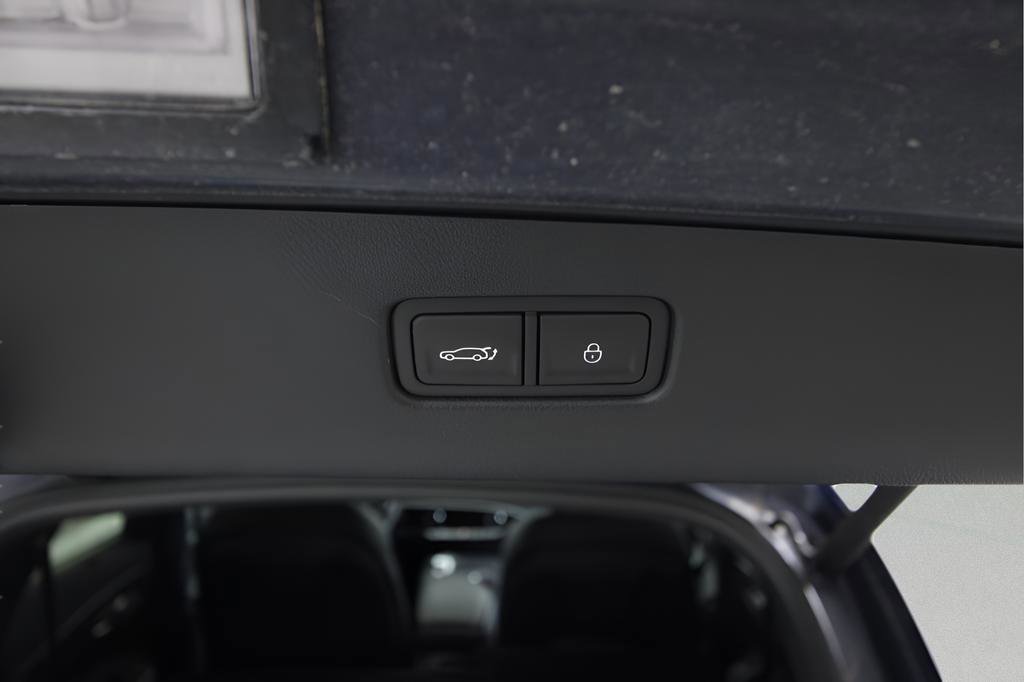 Used 2024 Genesis GV70 2.5T w/ Sport Prestige Package image 27