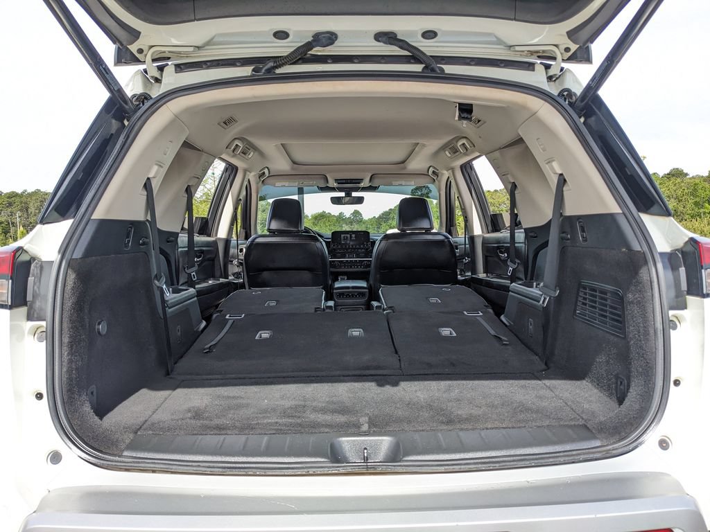 Used 2024 Nissan Pathfinder SL w/ SL Premium Package FWD image 42