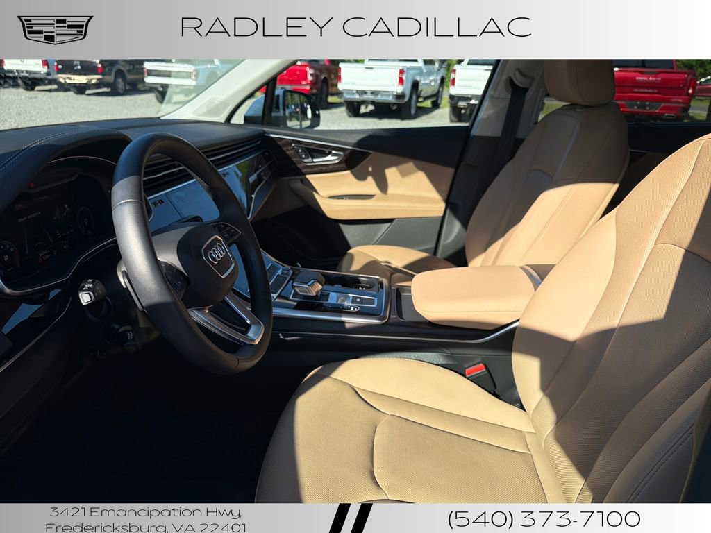 Used 2023 Audi Q7 3.0T Premium Plus AWD/4WD image 3