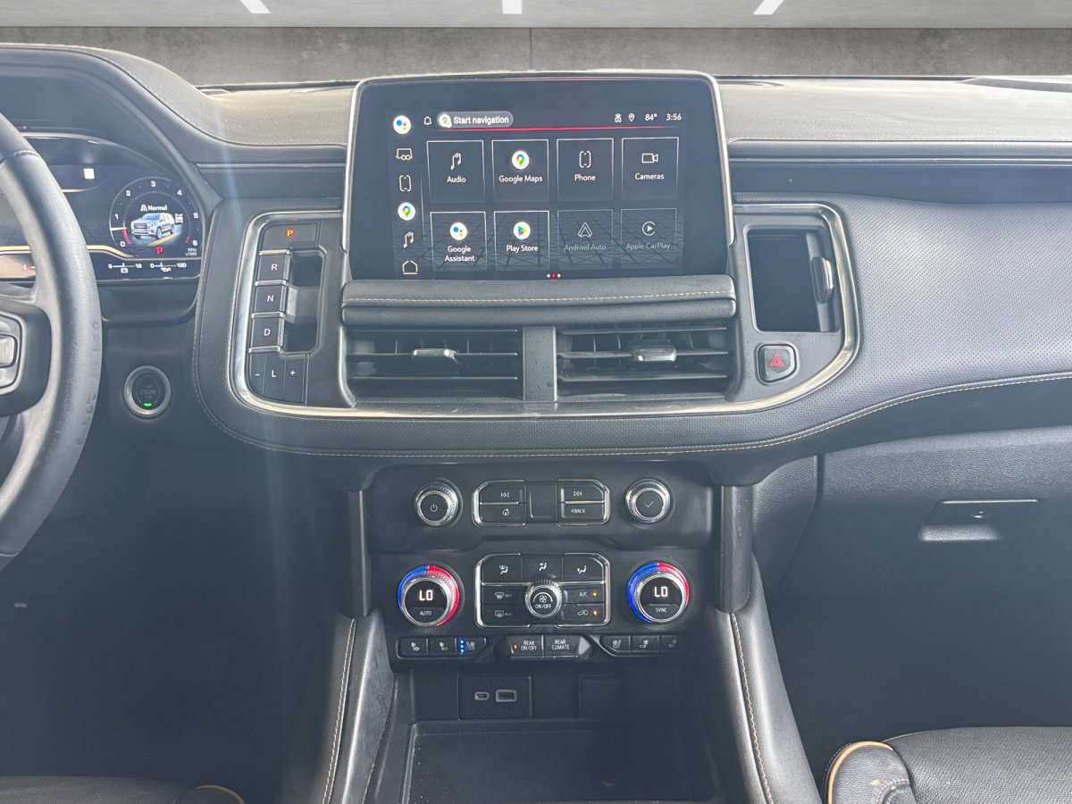 Used 2022 GMC Yukon AT4 image 3
