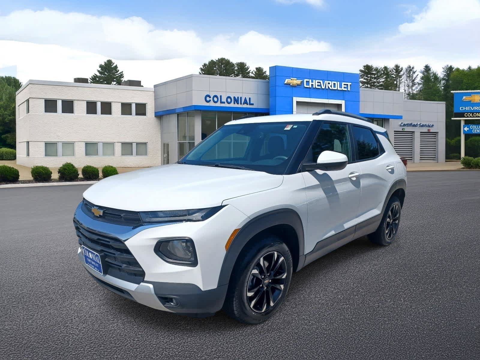 Used 2022 Chevrolet TrailBlazer LT w/ Convenience Package AWD/4WD image 1