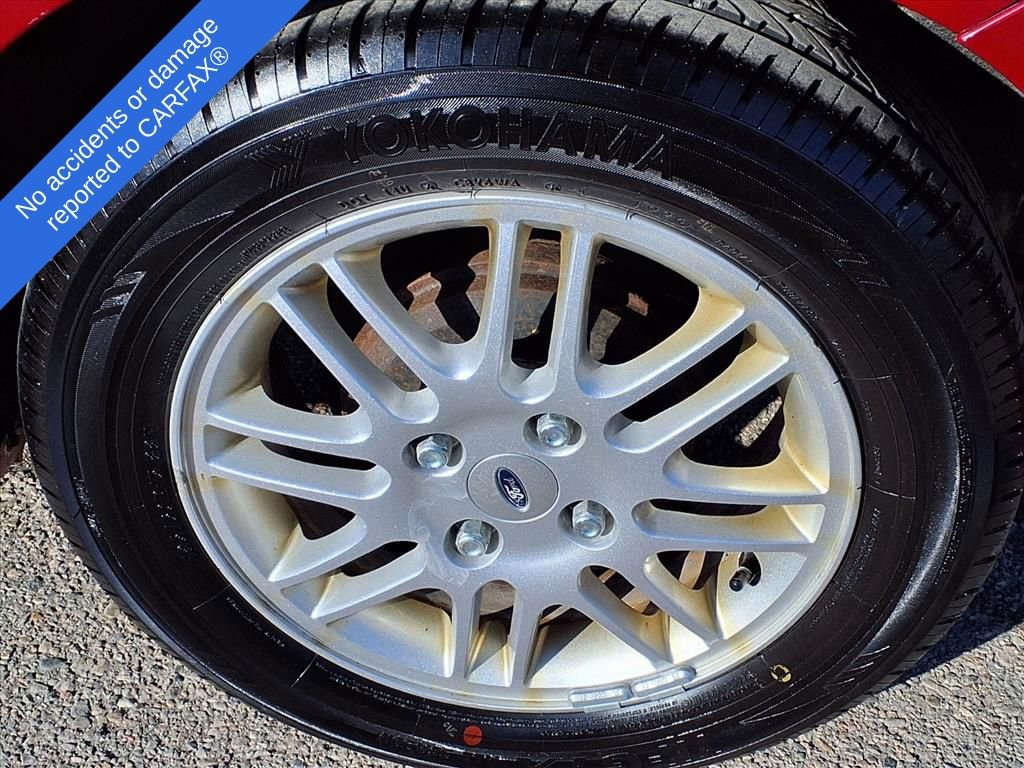 Used 2010 Ford Focus SE image 10