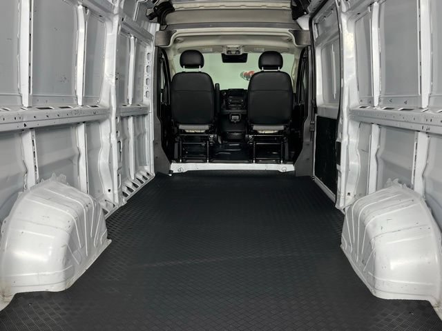 Used 2025 RAM ProMaster 2500 w/ Convenience Group FWD image 9