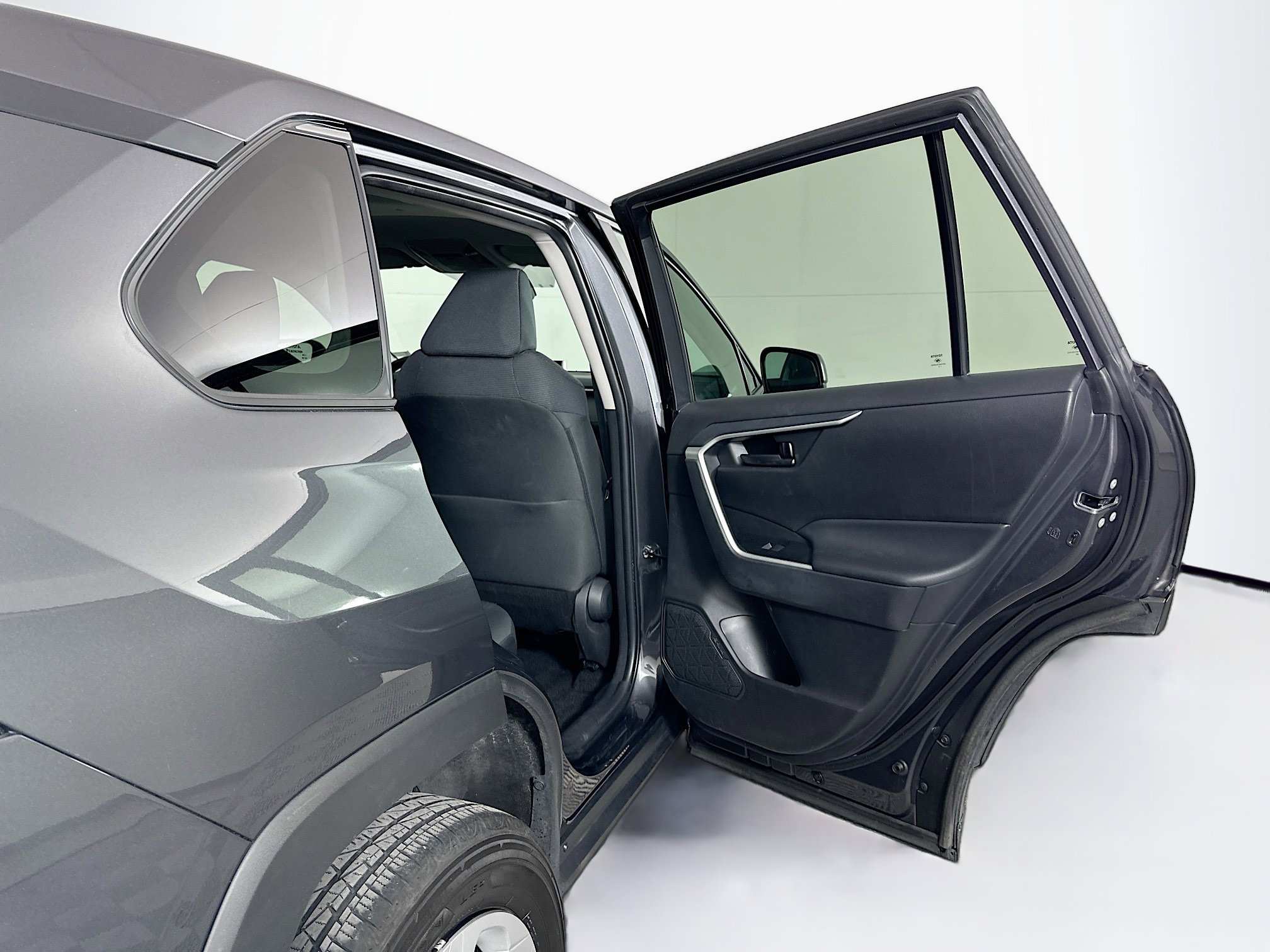 Used 2024 Toyota RAV4 LE image 27