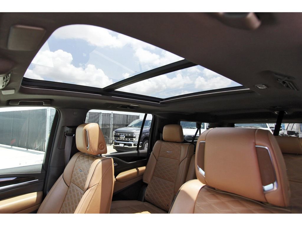 Certified 2023 Cadillac Escalade ESV Sport w/ LPO, ONYX Package RWD image 29