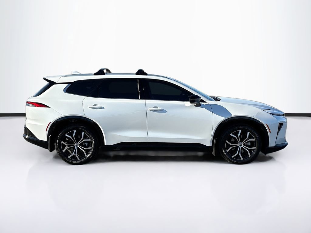 New 2026 Toyota Crown Signia image 4