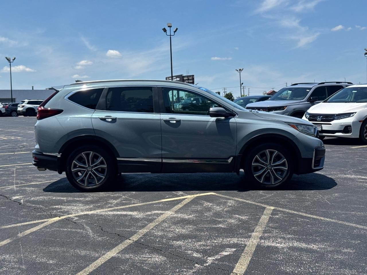 Used 2020 Honda CR-V Touring image 3