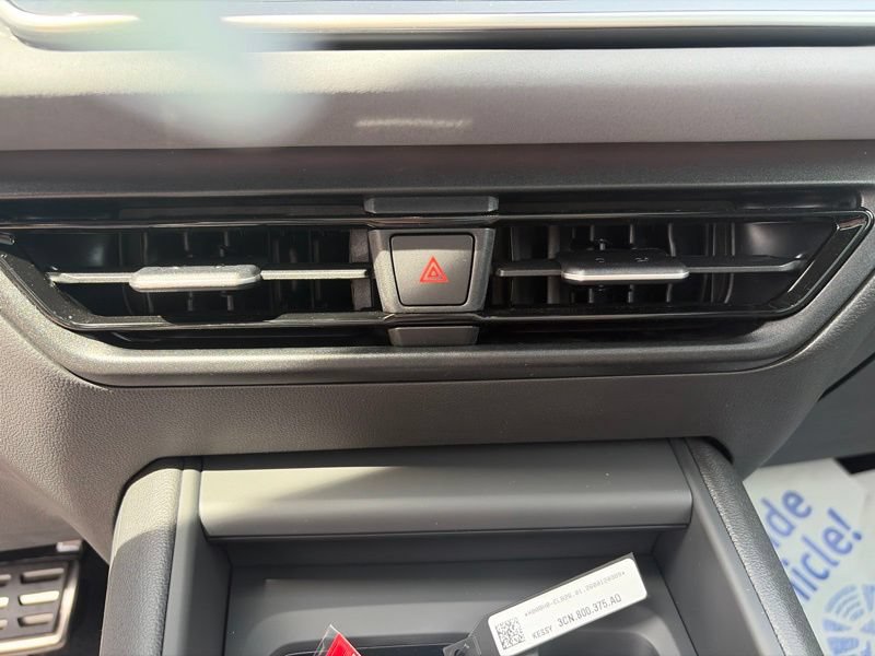 New 2026 Volkswagen Tiguan SE R-Line AWD/4WD image 26