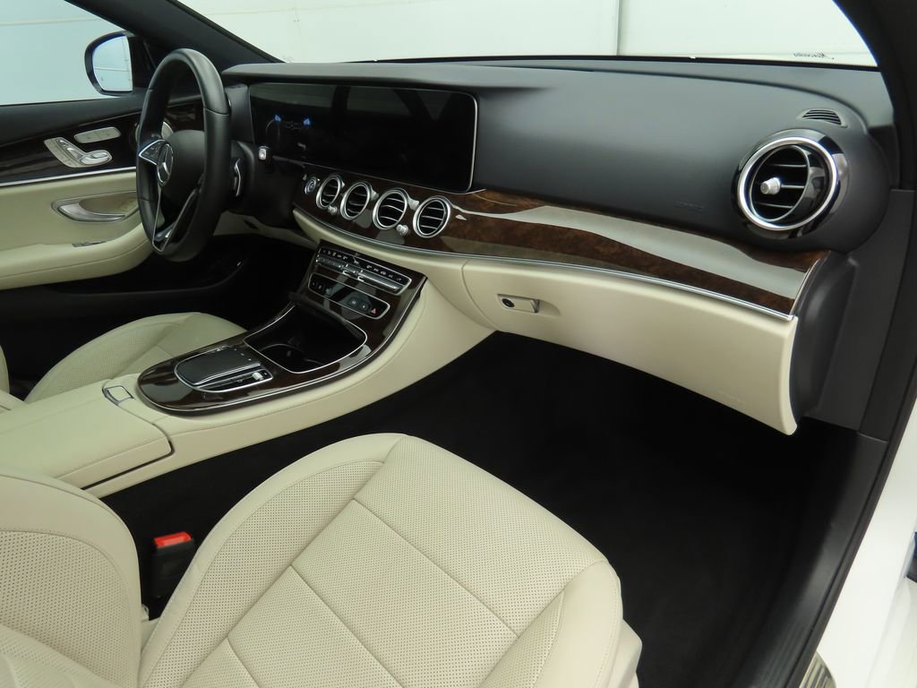 Used 2023 Mercedes-Benz E 350 Sedan image 16