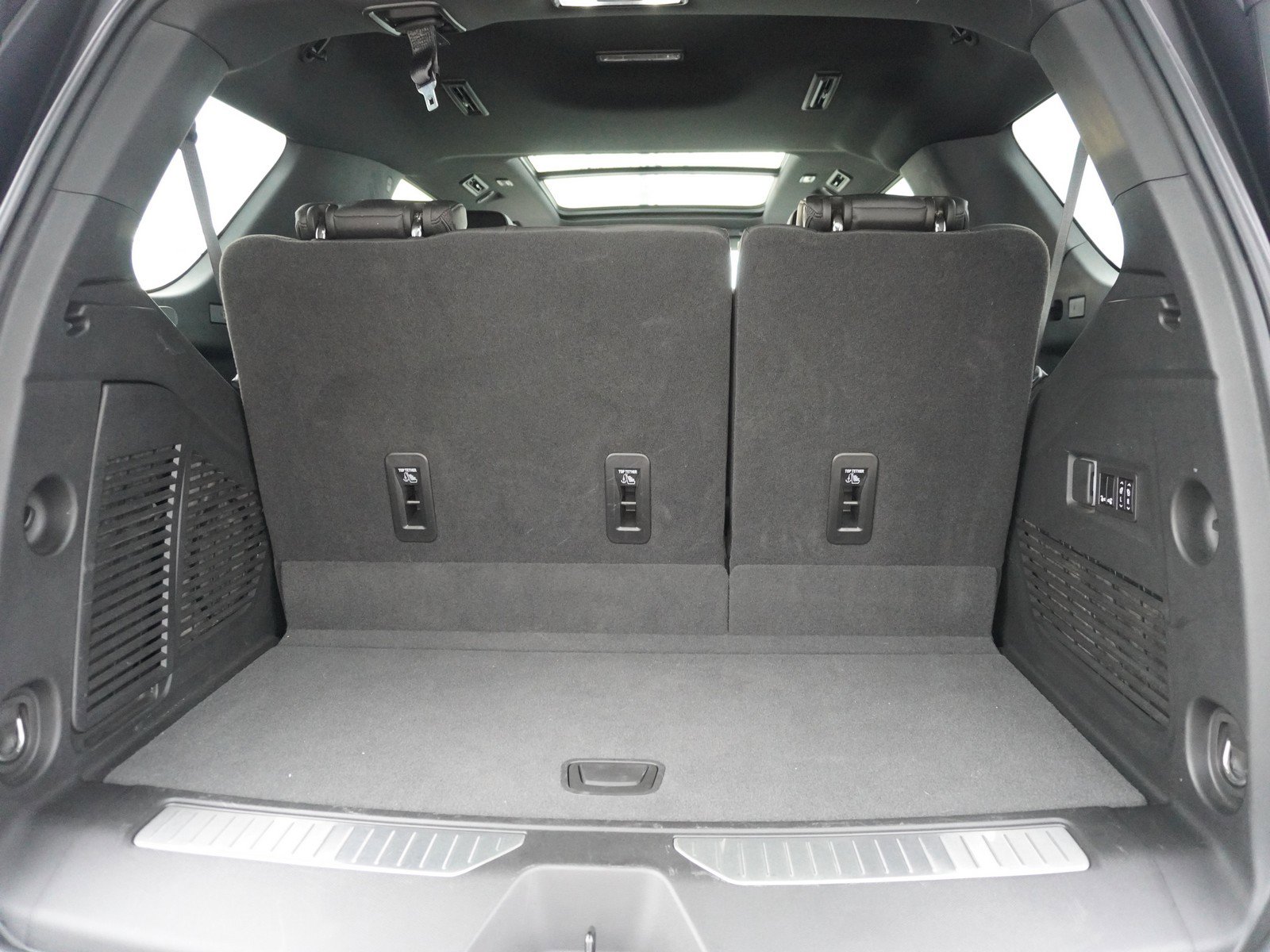 Used 2023 Chevrolet Tahoe RST w/ Sport Performance Package image 12