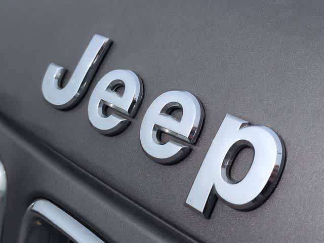 Used 2017 Jeep Compass Latitude AWD/4WD image 12