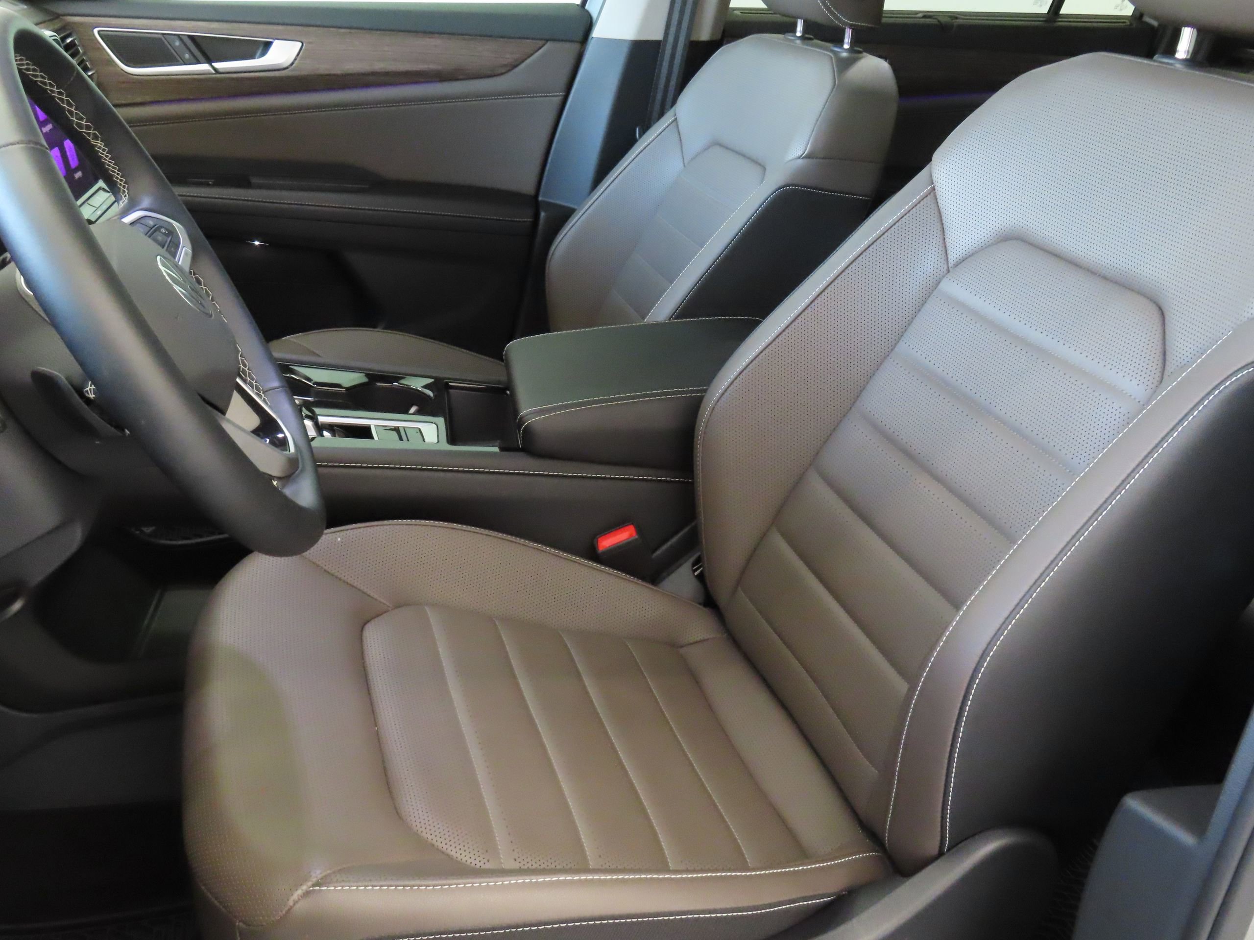 New 2025 Volkswagen Atlas SEL AWD/4WD image 12