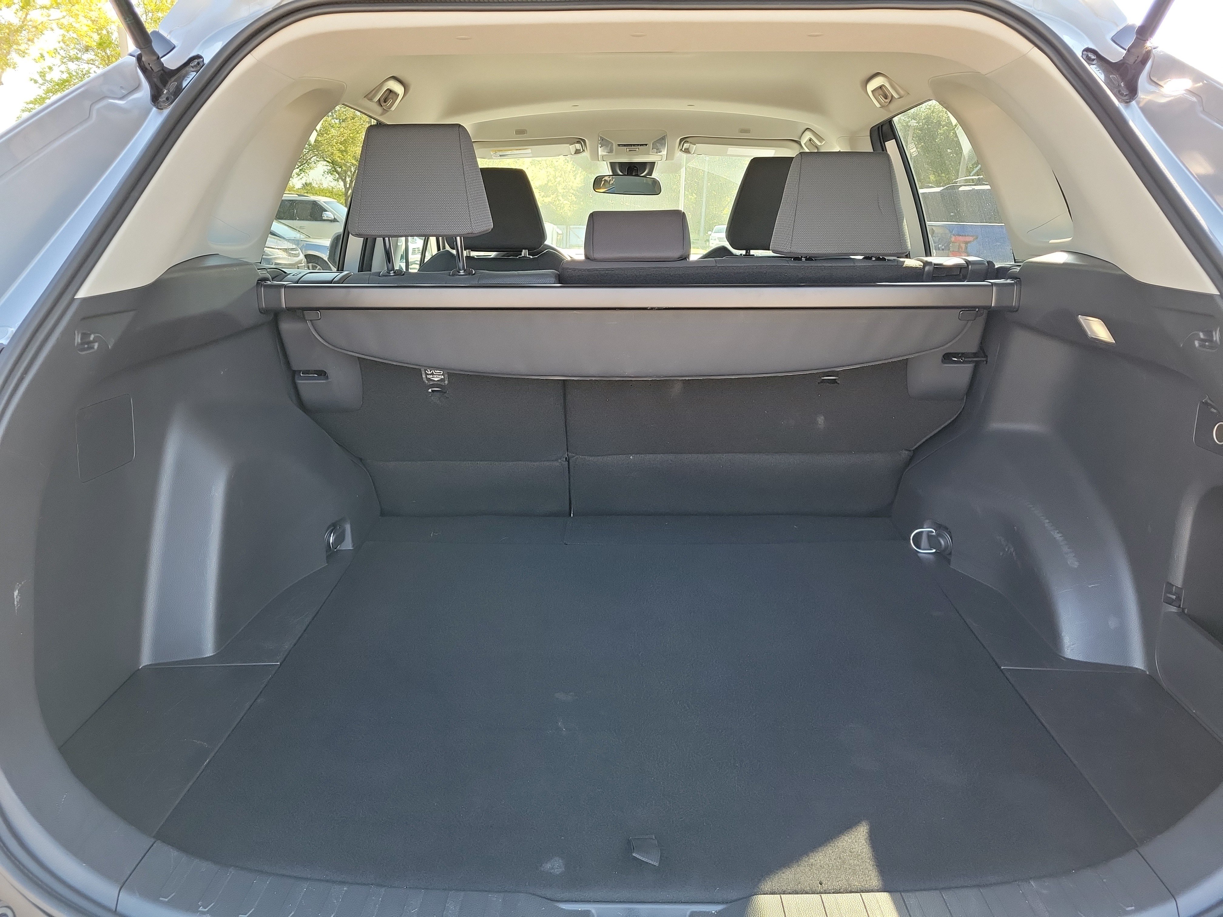 Used 2025 Toyota RAV4 XLE FWD image 12