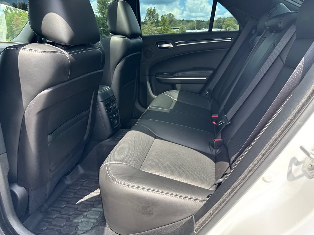 Used 2023 Chrysler 300 S w/ Comfort Group RWD image 41