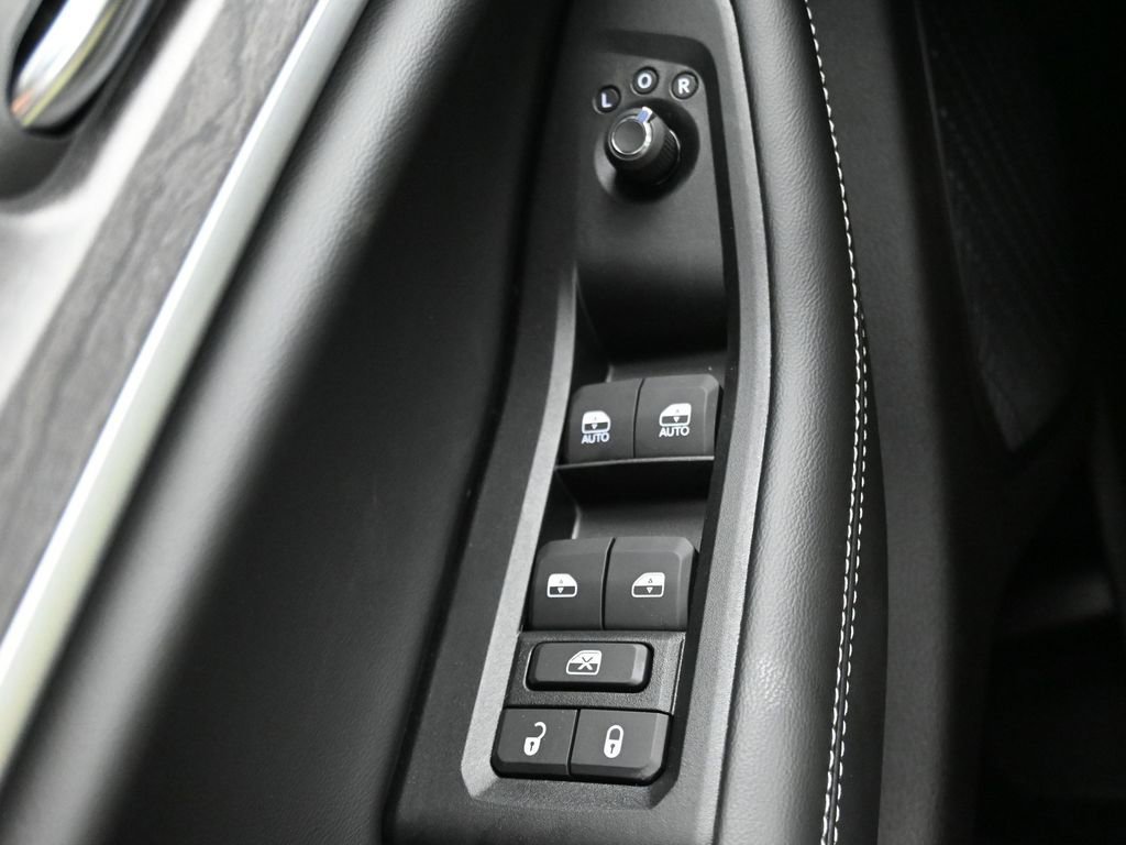 New 2025 Jeep Grand Cherokee Limited image 24