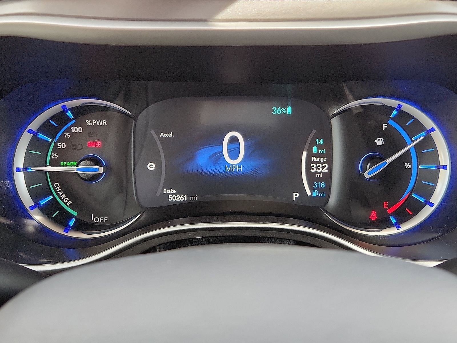 Used 2024 Chrysler Pacifica Select image 23