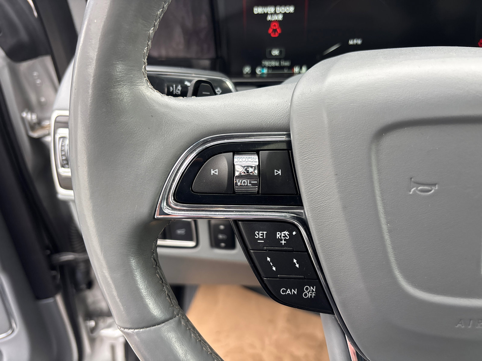 Certified 2019 Lincoln Navigator Select w/ Technology Package image 17