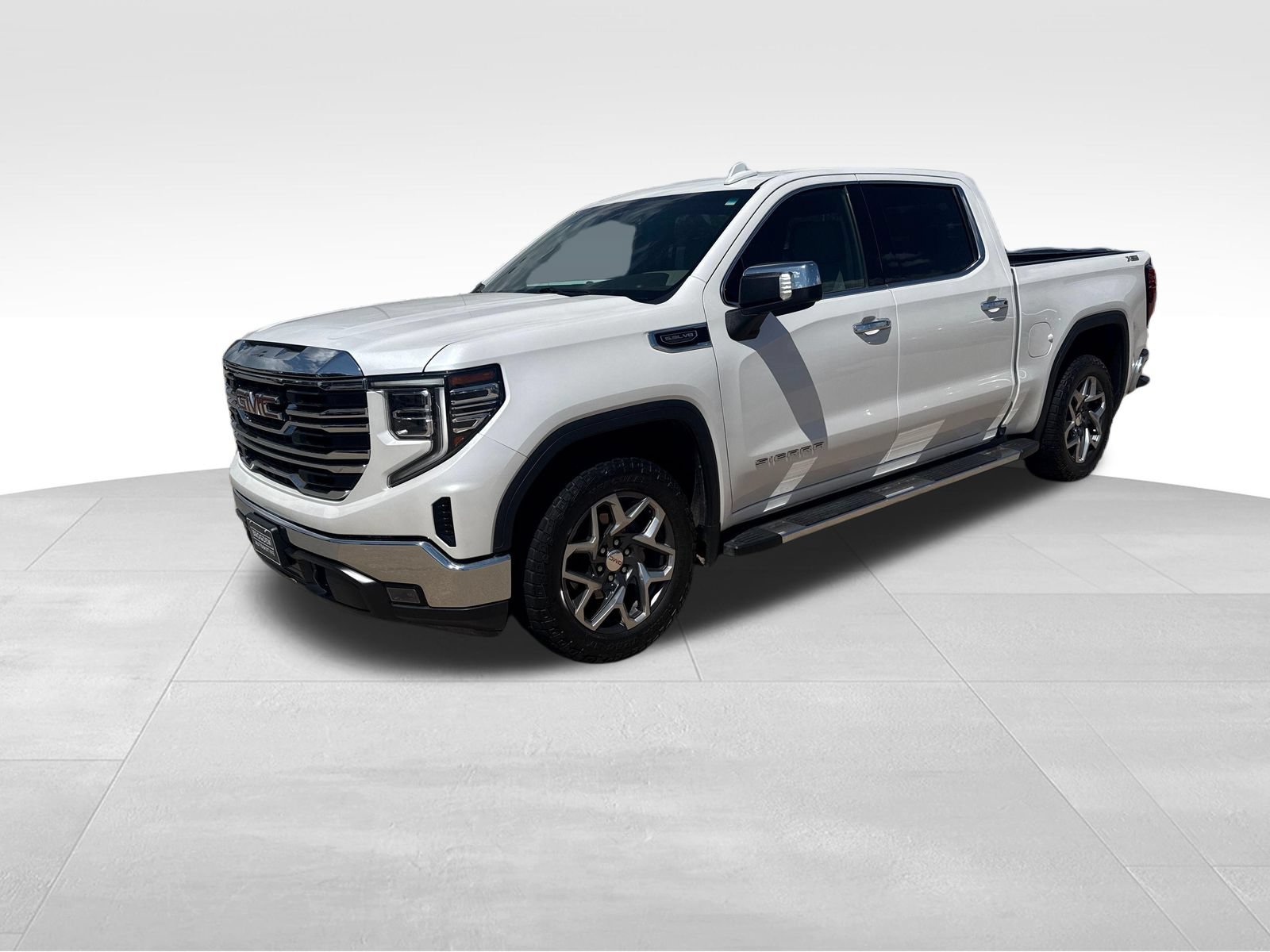 Used 2023 GMC Sierra 1500 SLT w/ SLT Premium Package AWD/4WD image 26