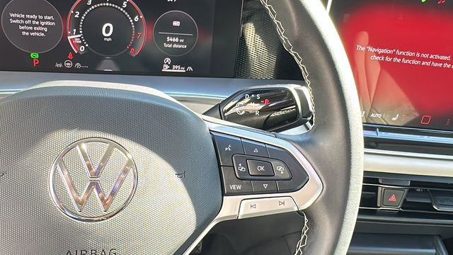 Used 2025 Volkswagen Tiguan SE AWD/4WD image 15