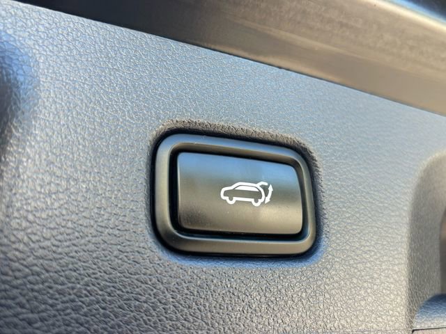 Used 2024 Hyundai Palisade Limited image 19