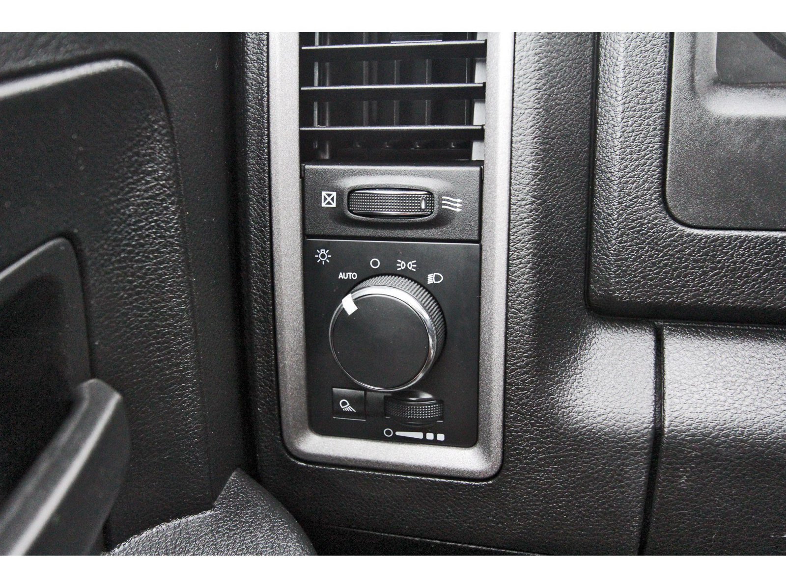 Used 2023 RAM 1500 Tradesman w/ Trailer Tow Group AWD/4WD image 19