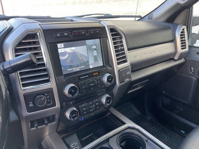 Used 2017 Ford F350 Platinum w/ Platinum Ultimate Package image 16