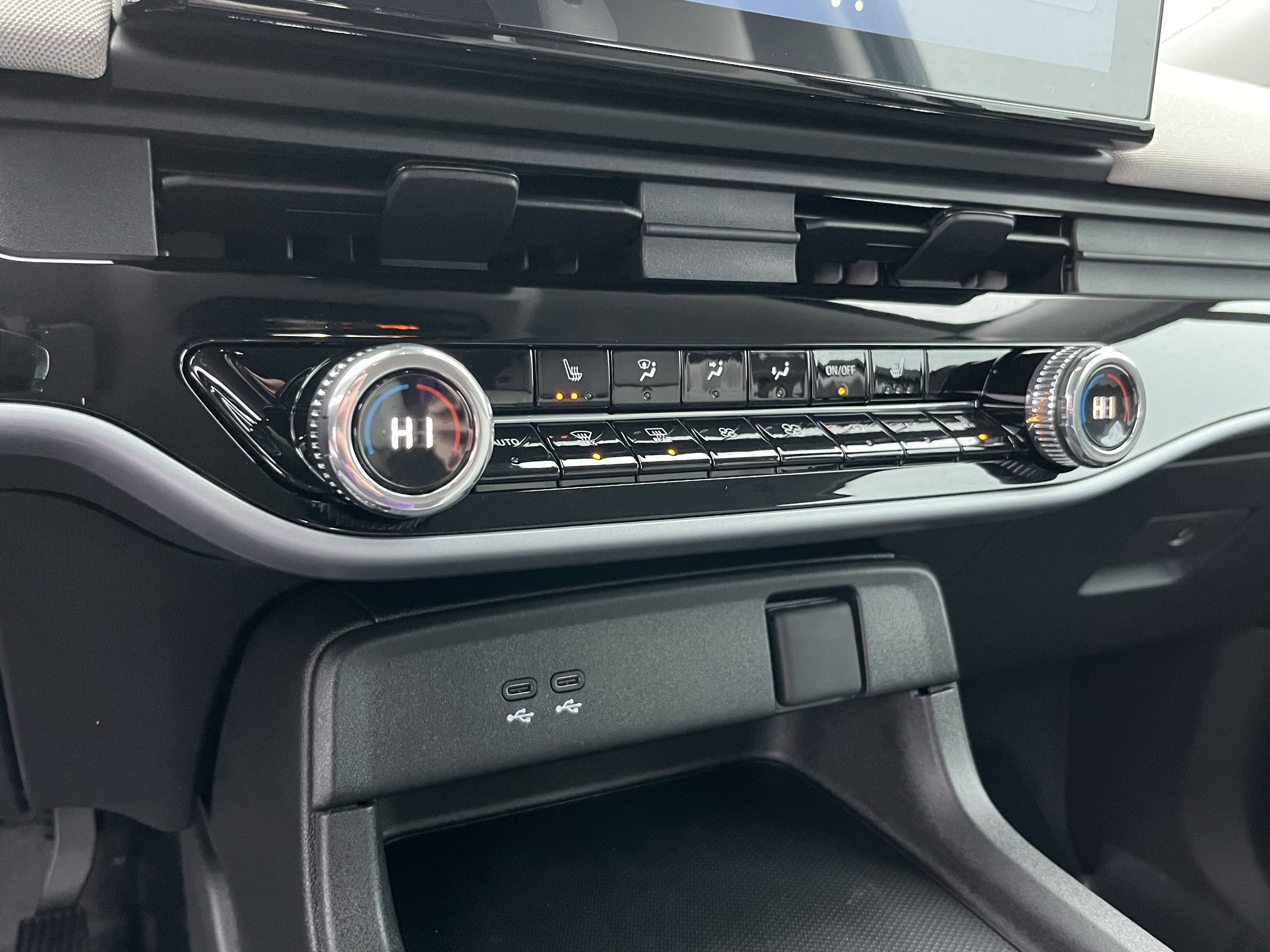 Used 2025 Honda Prologue EX image 21