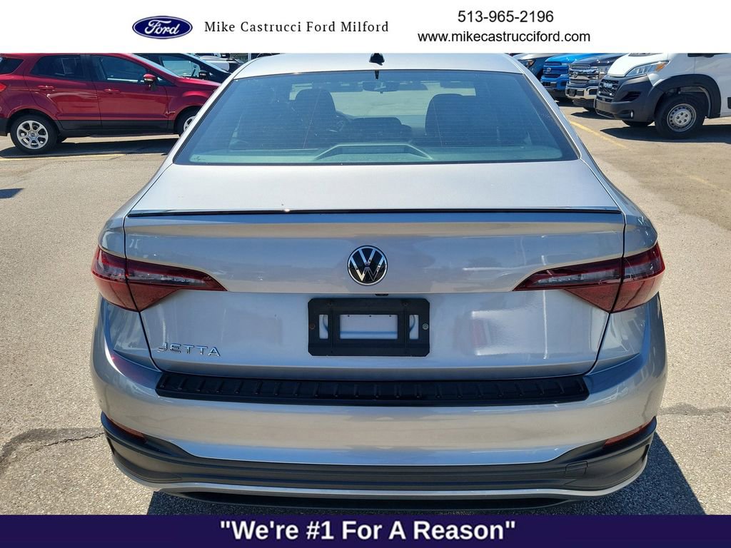 Used 2023 Volkswagen Jetta Sport FWD image 4