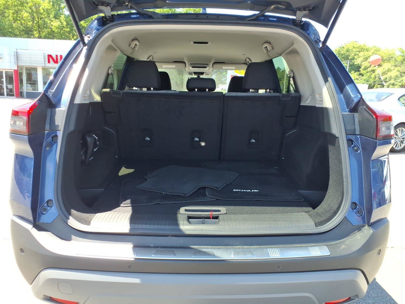 Certified 2023 Nissan Rogue SV AWD/4WD image 16