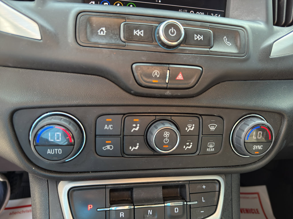 Used 2022 GMC Terrain SLE w/ Driver Convenience Package image 18