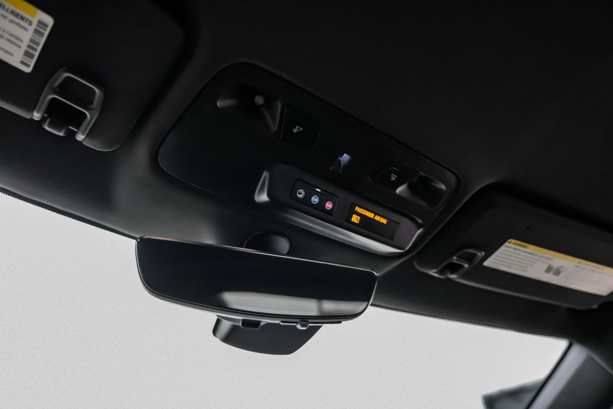 Used 2020 Chevrolet Camaro SS RWD image 27