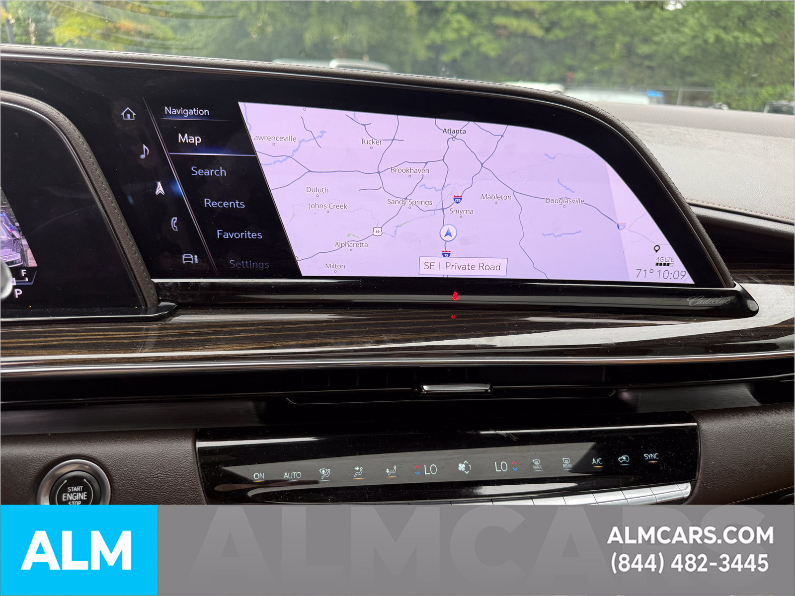 Used 2022 Cadillac Escalade Premium Luxury AWD/4WD image 21