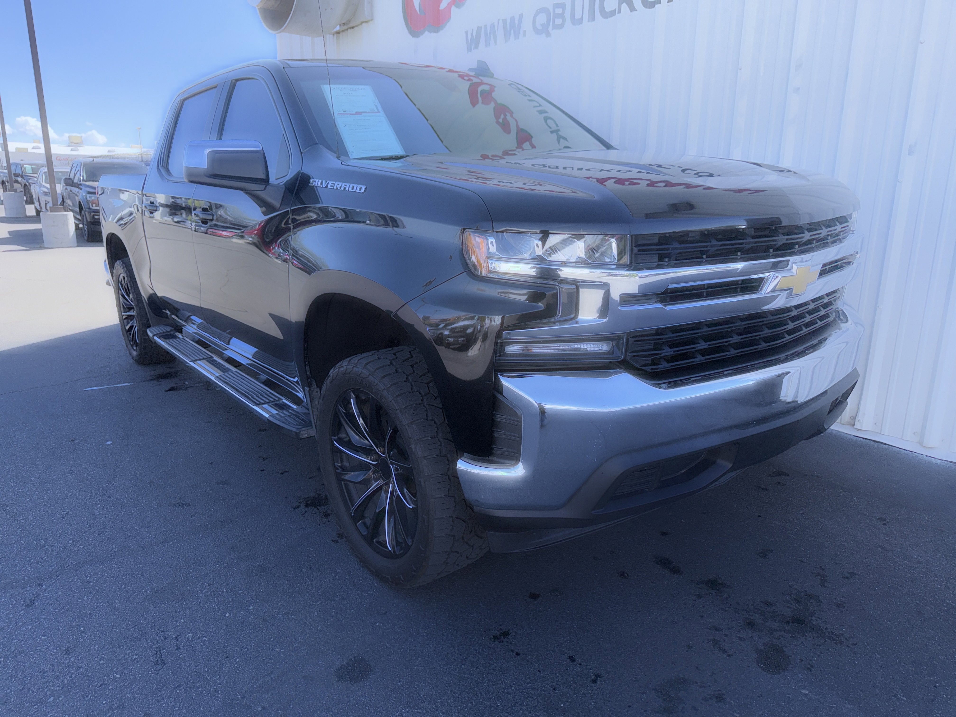 Used 2021 Chevrolet Silverado 1500 LT image 16