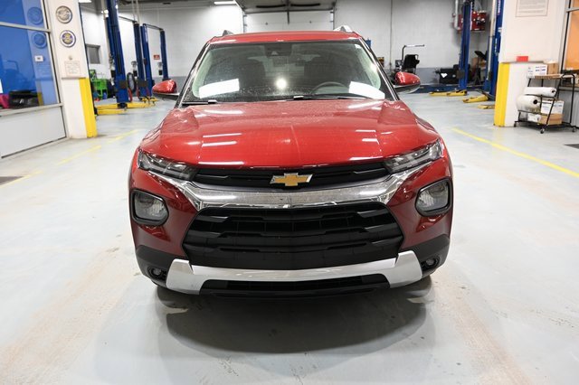 Used 2023 Chevrolet TrailBlazer LT w/ Convenience Package image 2