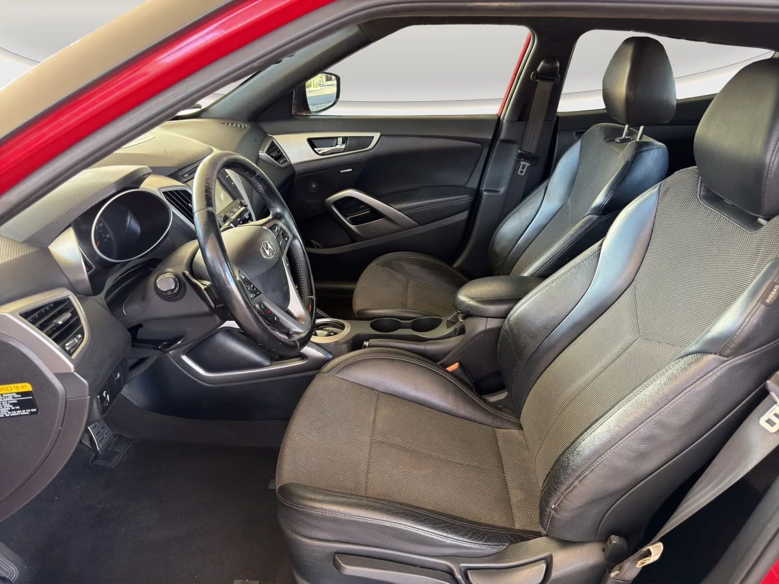 Used 2016 Hyundai Veloster w/ Option Group 02 image 8