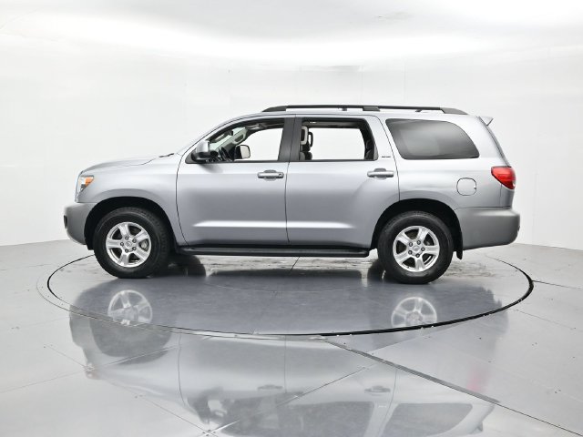 Used 2017 Toyota Sequoia SR5 AWD/4WD image 7