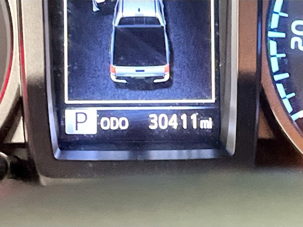 Used 2021 Toyota Tacoma TRD Off-Road image 13