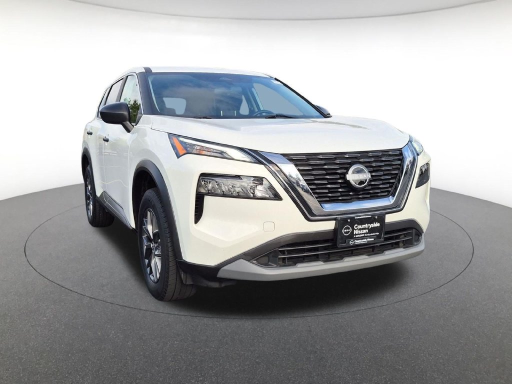 Used 2023 Nissan Rogue S FWD image 3