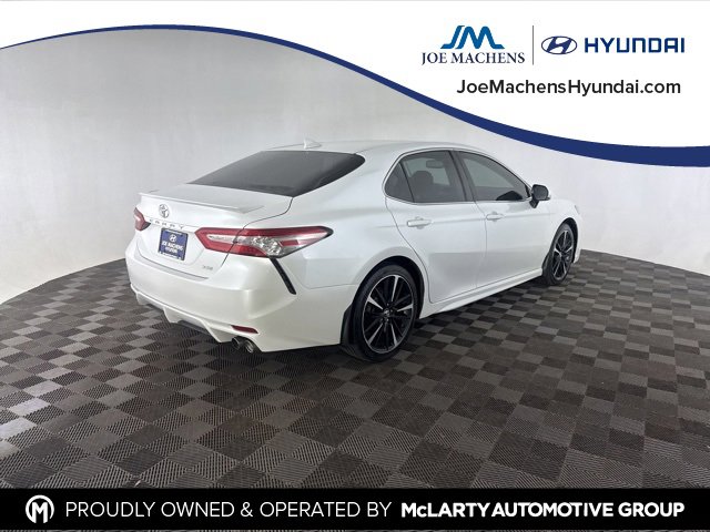 Used 2019 Toyota Camry XSE image 6