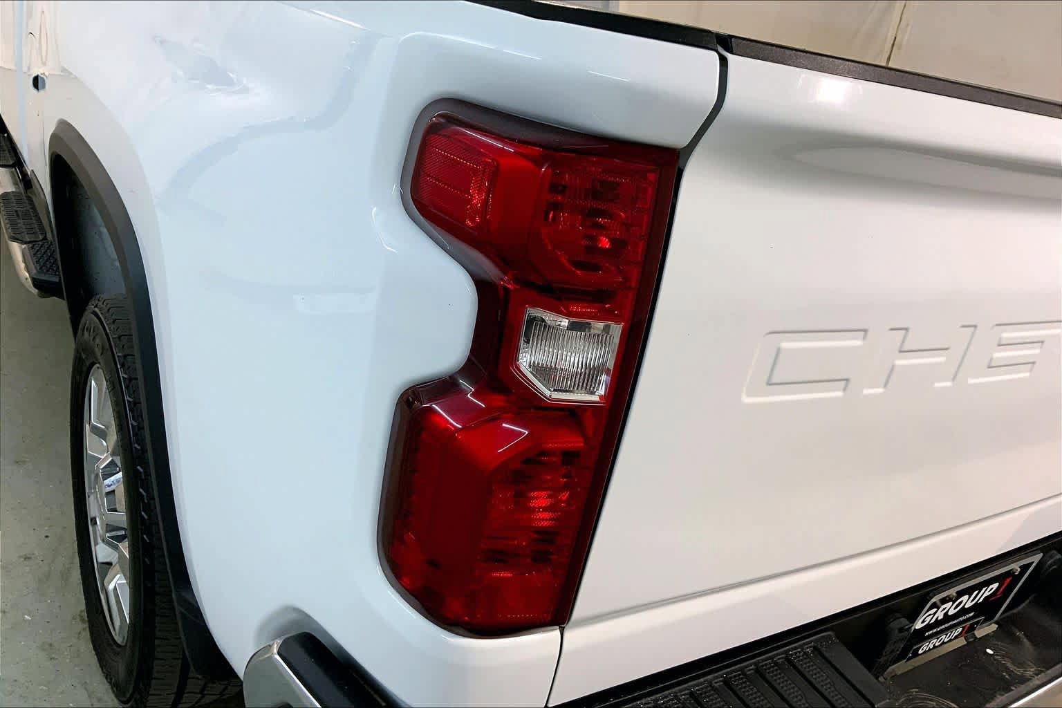 Used 2021 Chevrolet Silverado 2500 LT AWD/4WD image 28