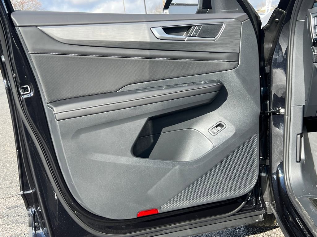 New 2026 Volkswagen Atlas Cross Sport SE image 16