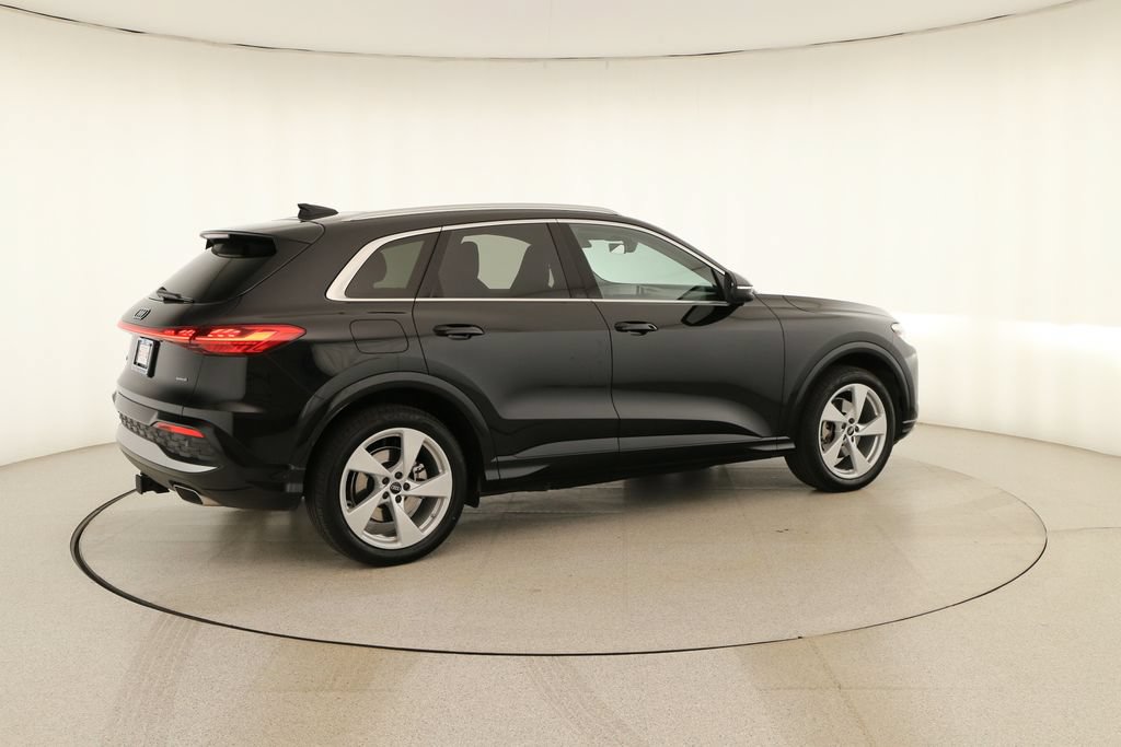 Certified 2025 Audi Q5 Prestige AWD/4WD image 7