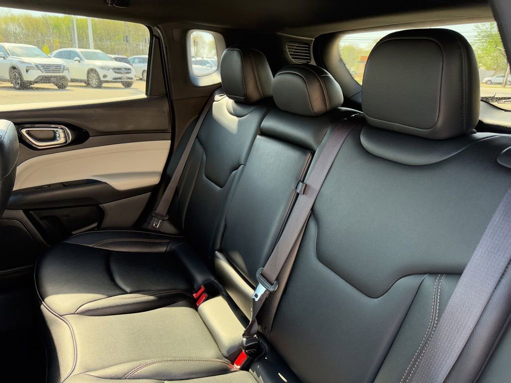 Used 2024 Jeep Compass Limited AWD/4WD image 35