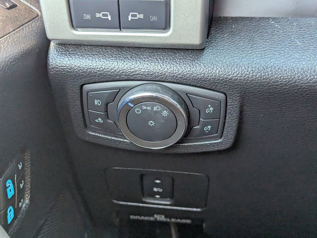 Used 2020 Ford F250 Lariat w/ Lariat Value Package image 30